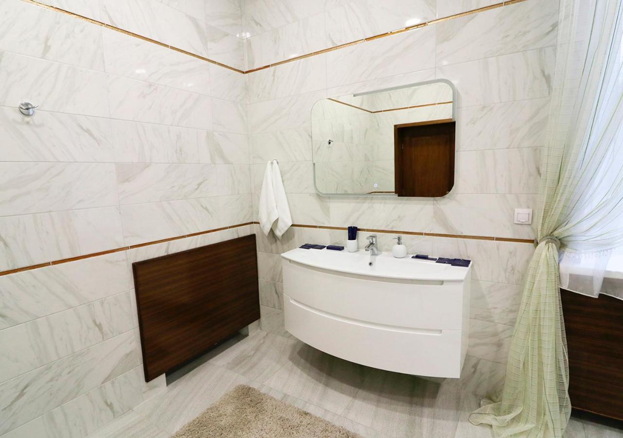 Vip Apartments Dipservice Hall Minsk Exterior photo
